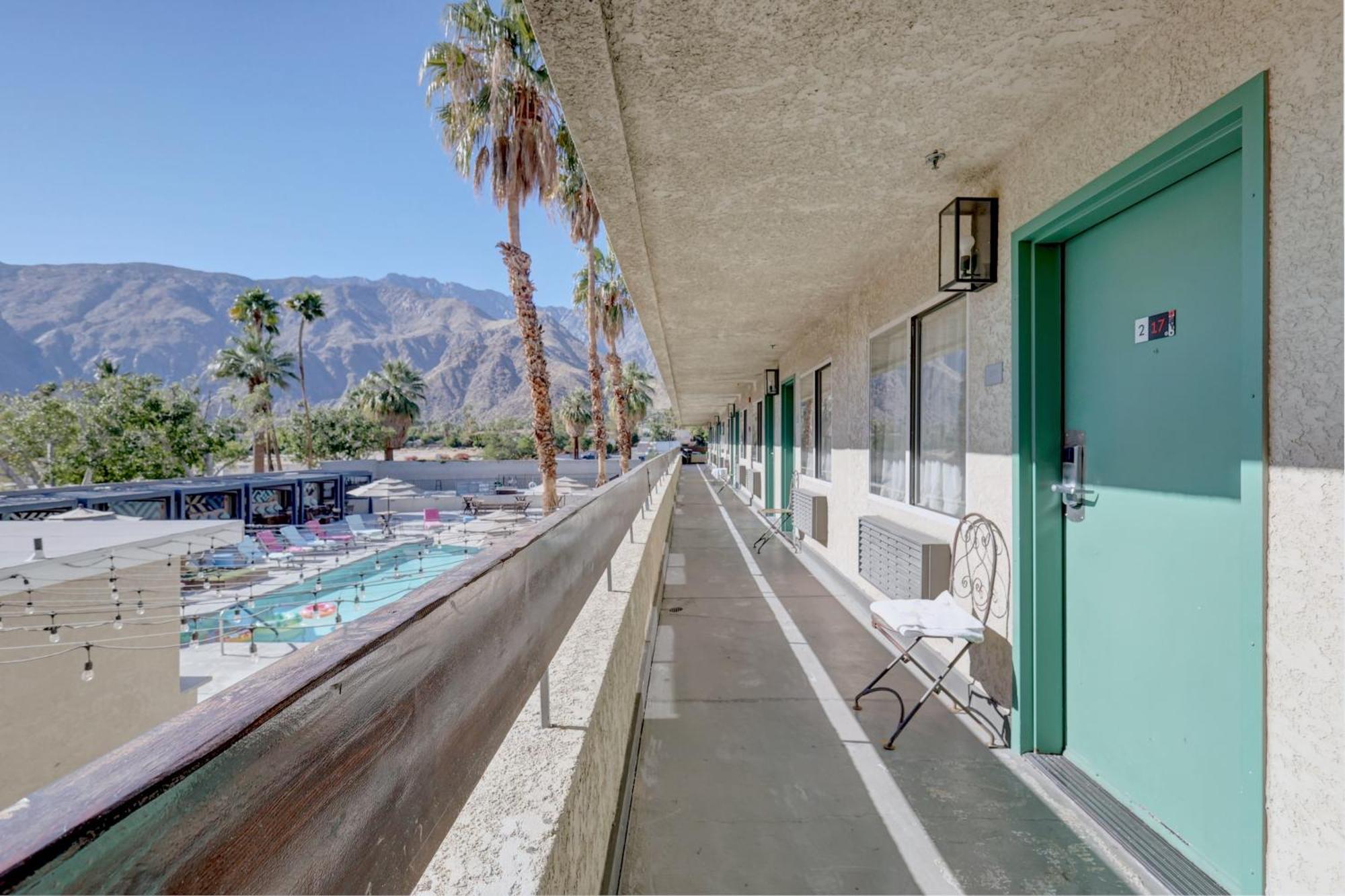 Hotel The Infusion Beach Club à Palm Springs Extérieur photo